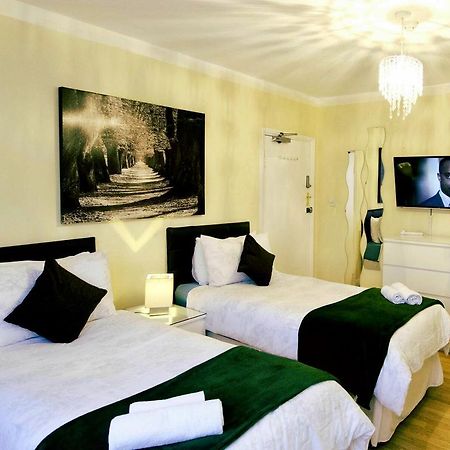 Gable Lodge London B&B 엔필드 외부 사진