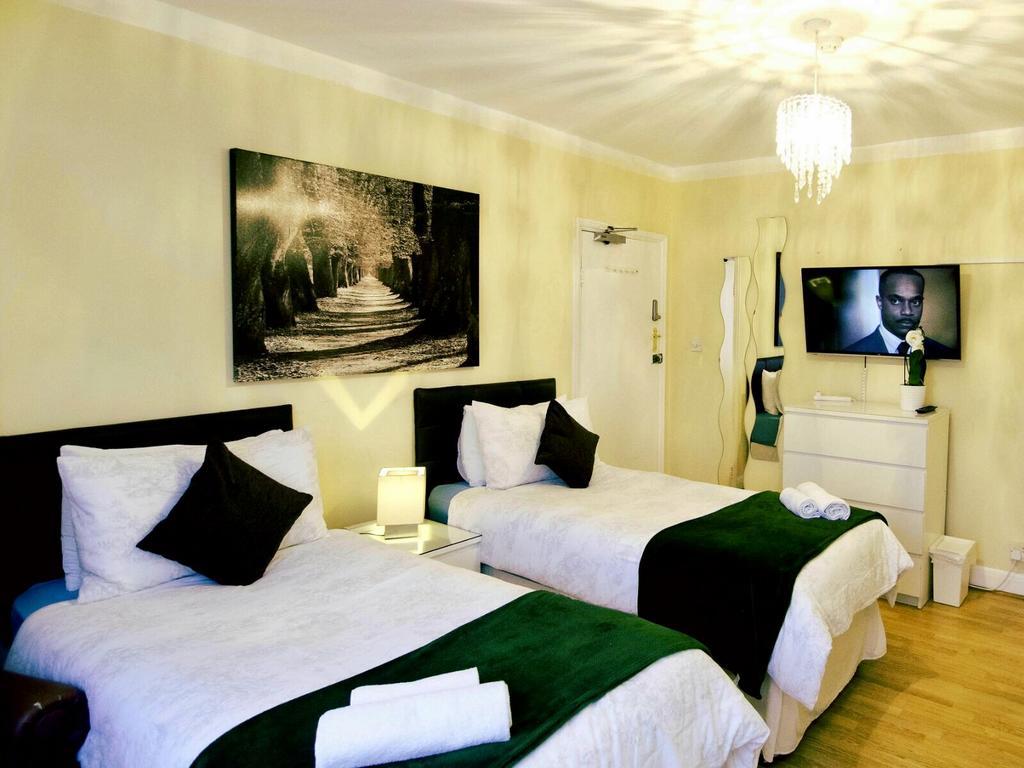 Gable Lodge London B&B 엔필드 외부 사진