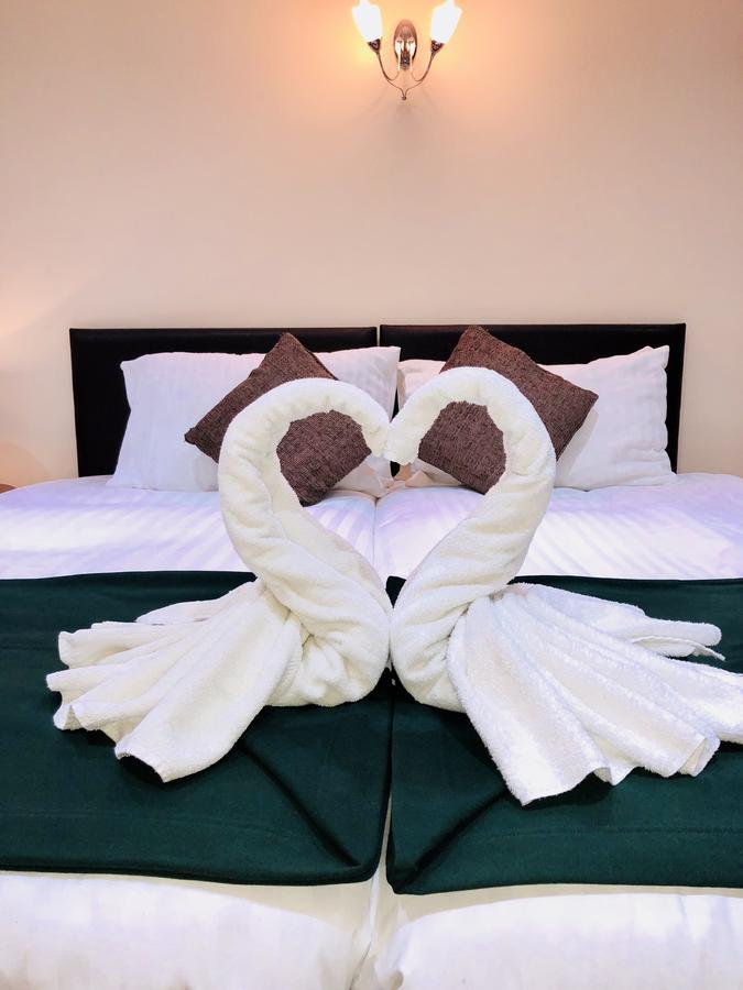 Gable Lodge London B&B 엔필드 외부 사진