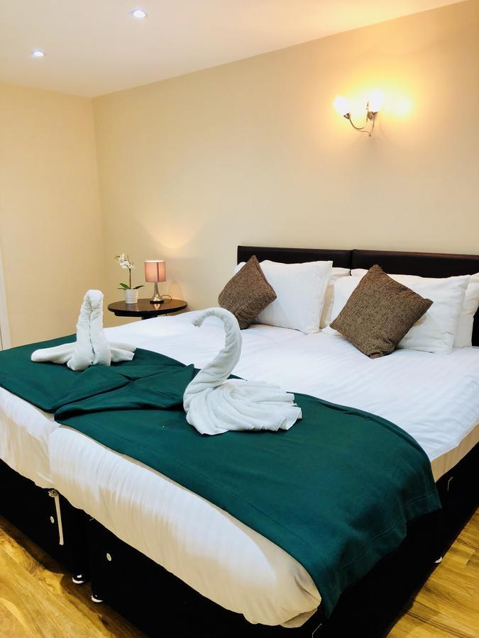 Gable Lodge London B&B 엔필드 외부 사진