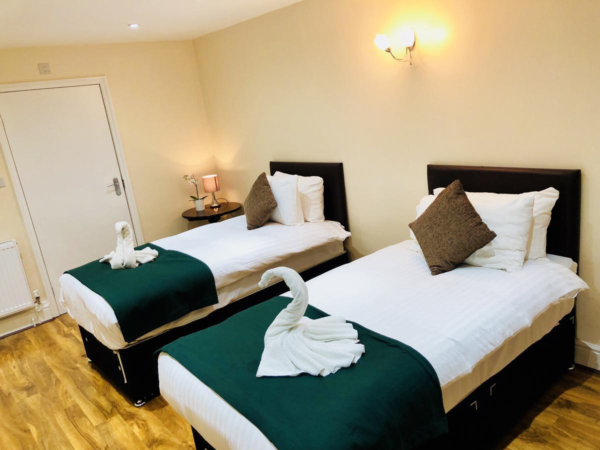 Gable Lodge London B&B 엔필드 외부 사진