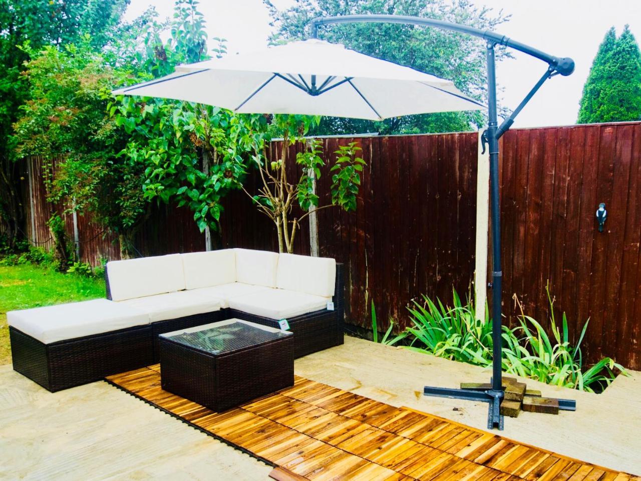 Gable Lodge London B&B 엔필드 외부 사진